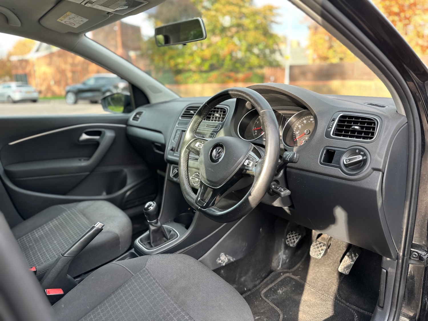 Used Volkswagen Polo 2016 for sale - 76513513: Photo 9