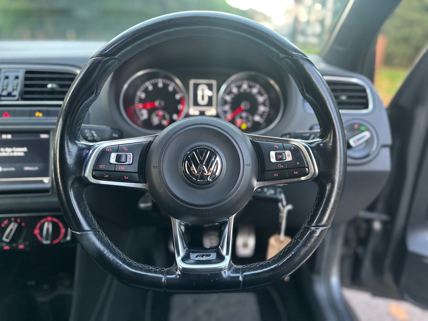 Used Volkswagen Polo 2016 for sale - 76511740: Photo 18