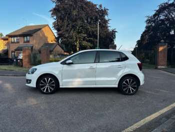 Used Volkswagen Polo 2014 for sale - 74949448: Photo