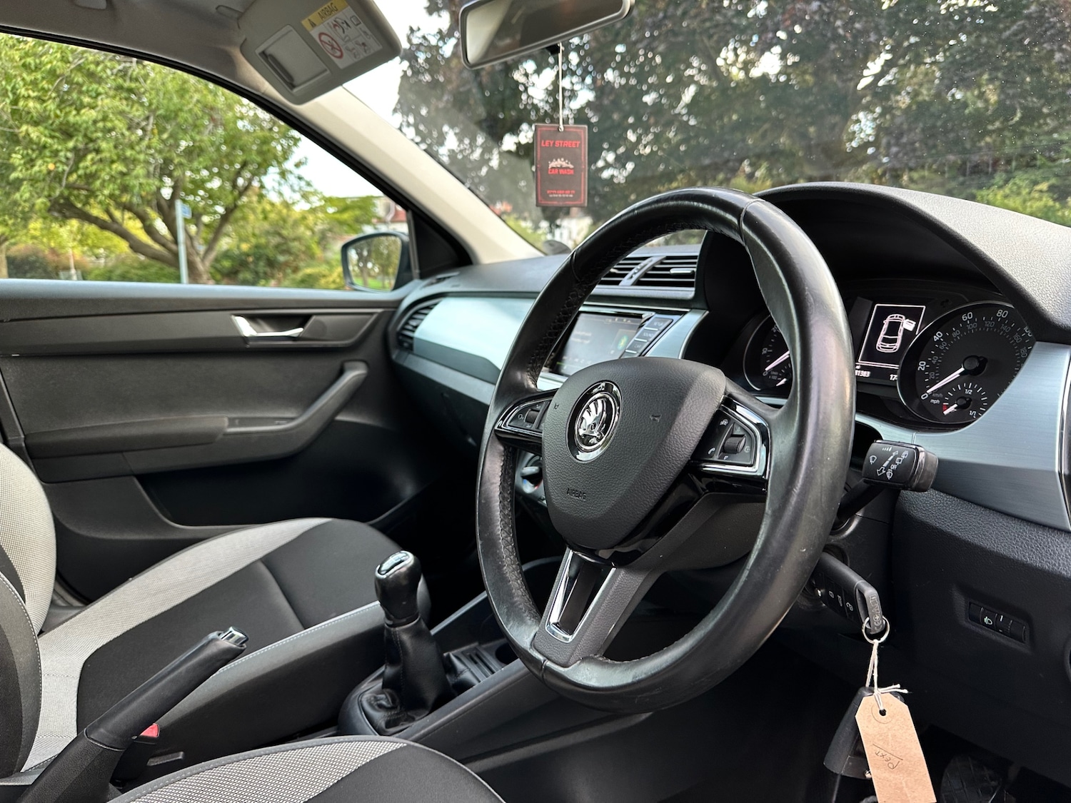 Used Skoda Fabia 2017 for sale - 76766041: Photo 8