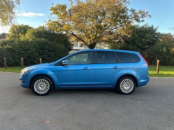 Used Ford Focus 2009 for sale - 76382507: Photo