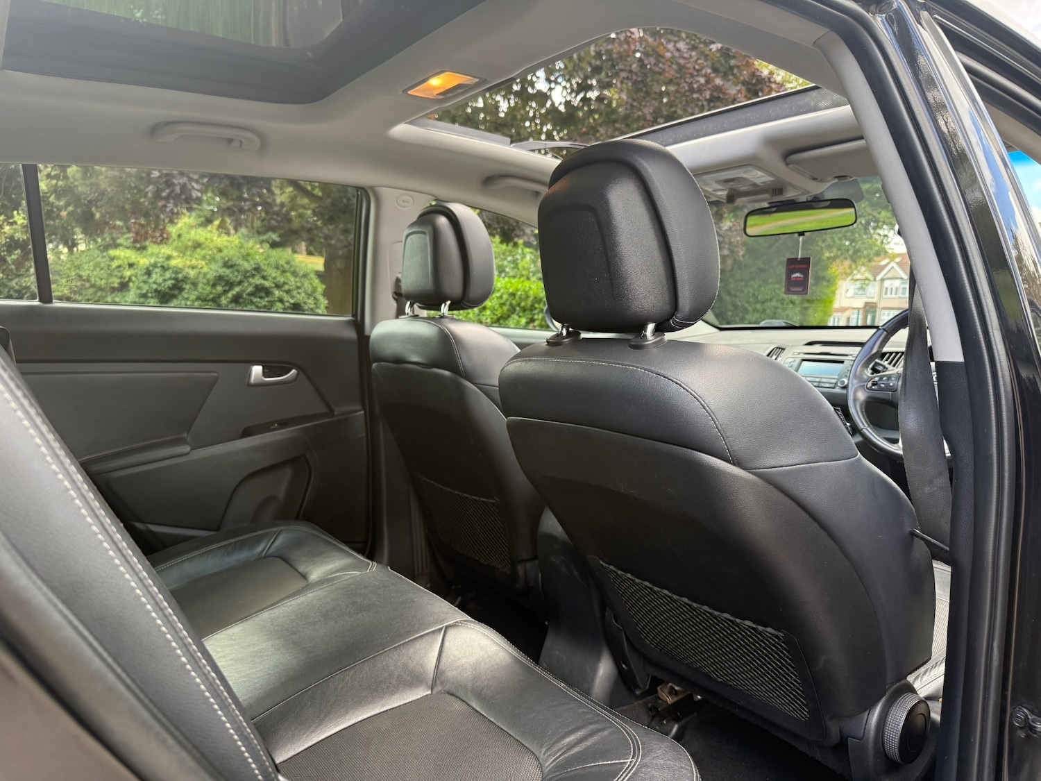 Used Kia Sportage 2011 for sale - 76655555: Photo 11