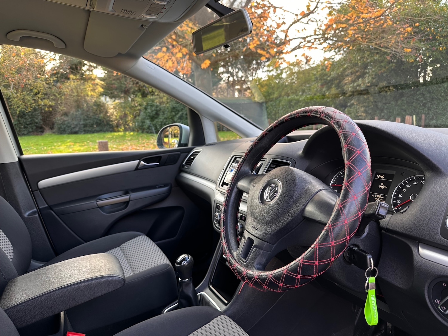 Used Volkswagen Sharan 2014 for sale - 76567790: Photo 9