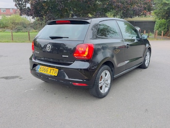 Used Volkswagen Polo 2016 for sale - 76293424: Photo 3