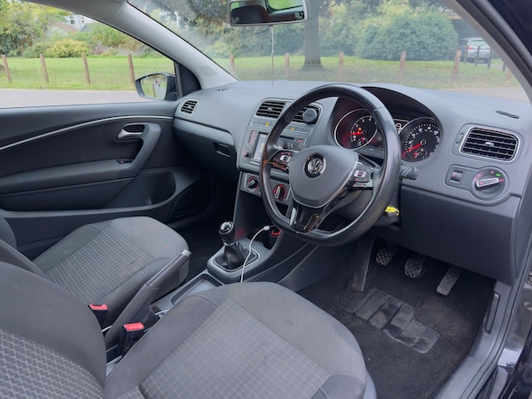 Used Volkswagen Polo 2016 for sale - 76293424: Photo 8
