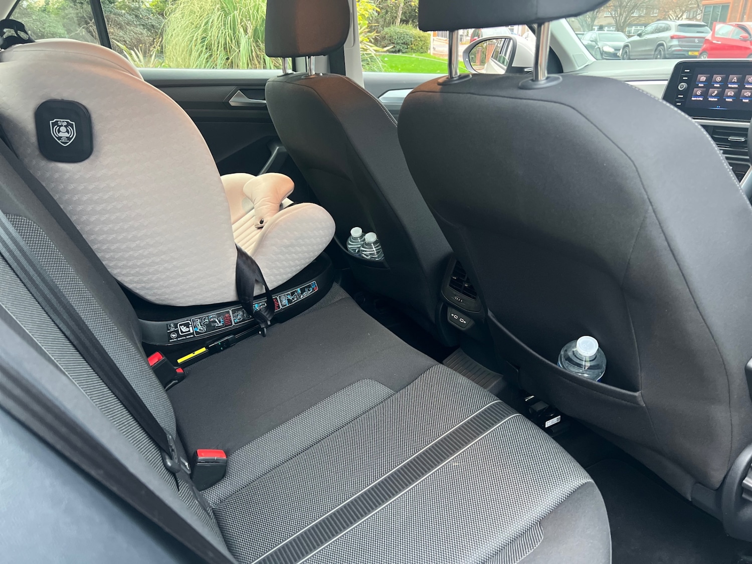 Used Volkswagen T-Roc 2023 for sale - 76611697: Photo 22