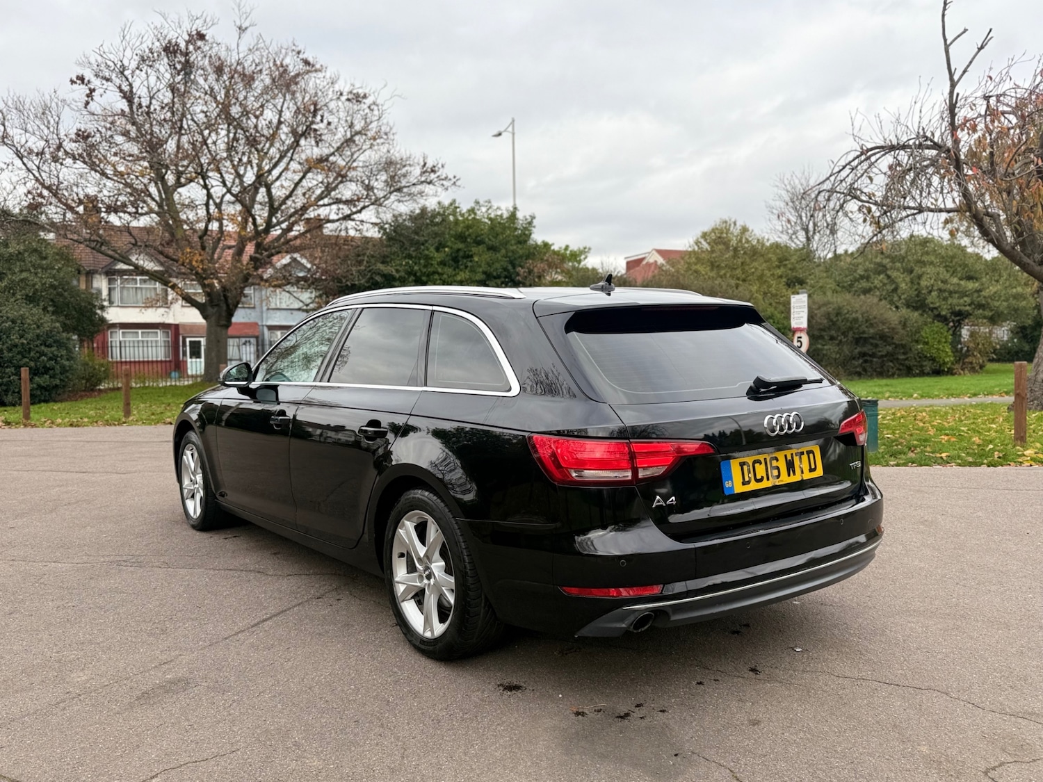 Used Audi A4 2016 for sale - 76612054: Photo 5