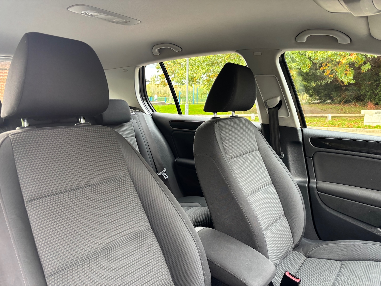 Used Volkswagen Golf 2012 for sale - 76404424: Photo 11