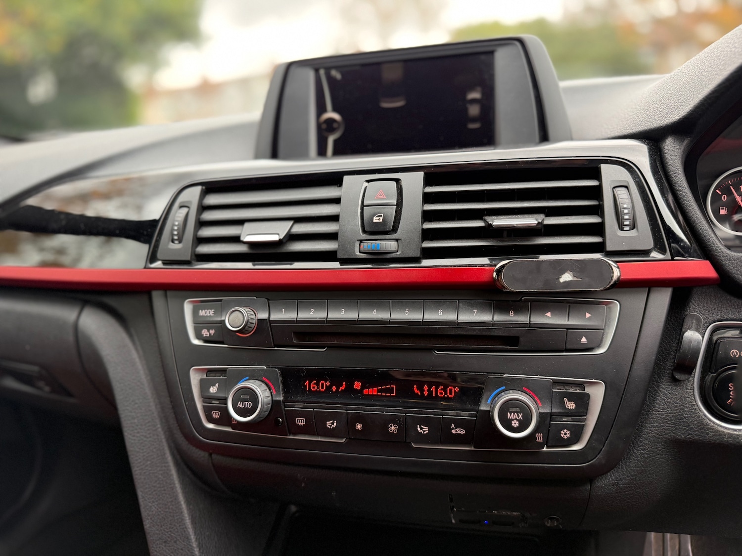 Used BMW 3 Series 2012 for sale - 76543128: Photo 13