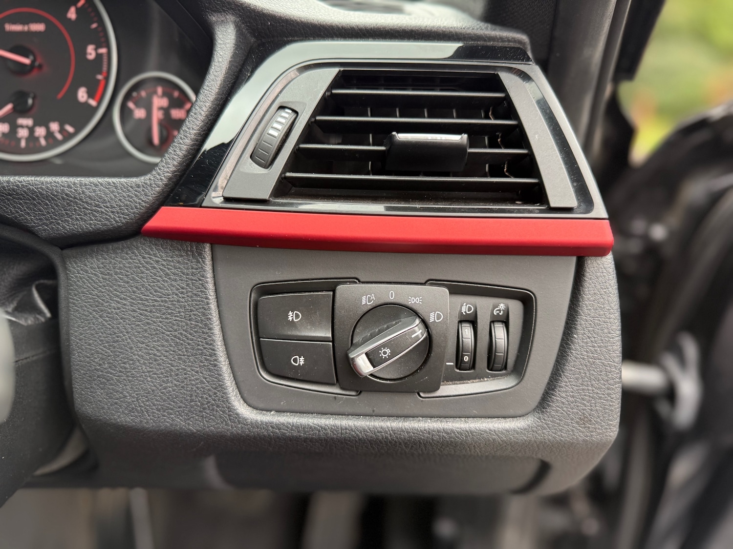 Used BMW 3 Series 2012 for sale - 76543128: Photo 15