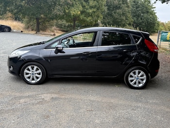 Used Ford Fiesta 2009 for sale - 75701508: Photo
