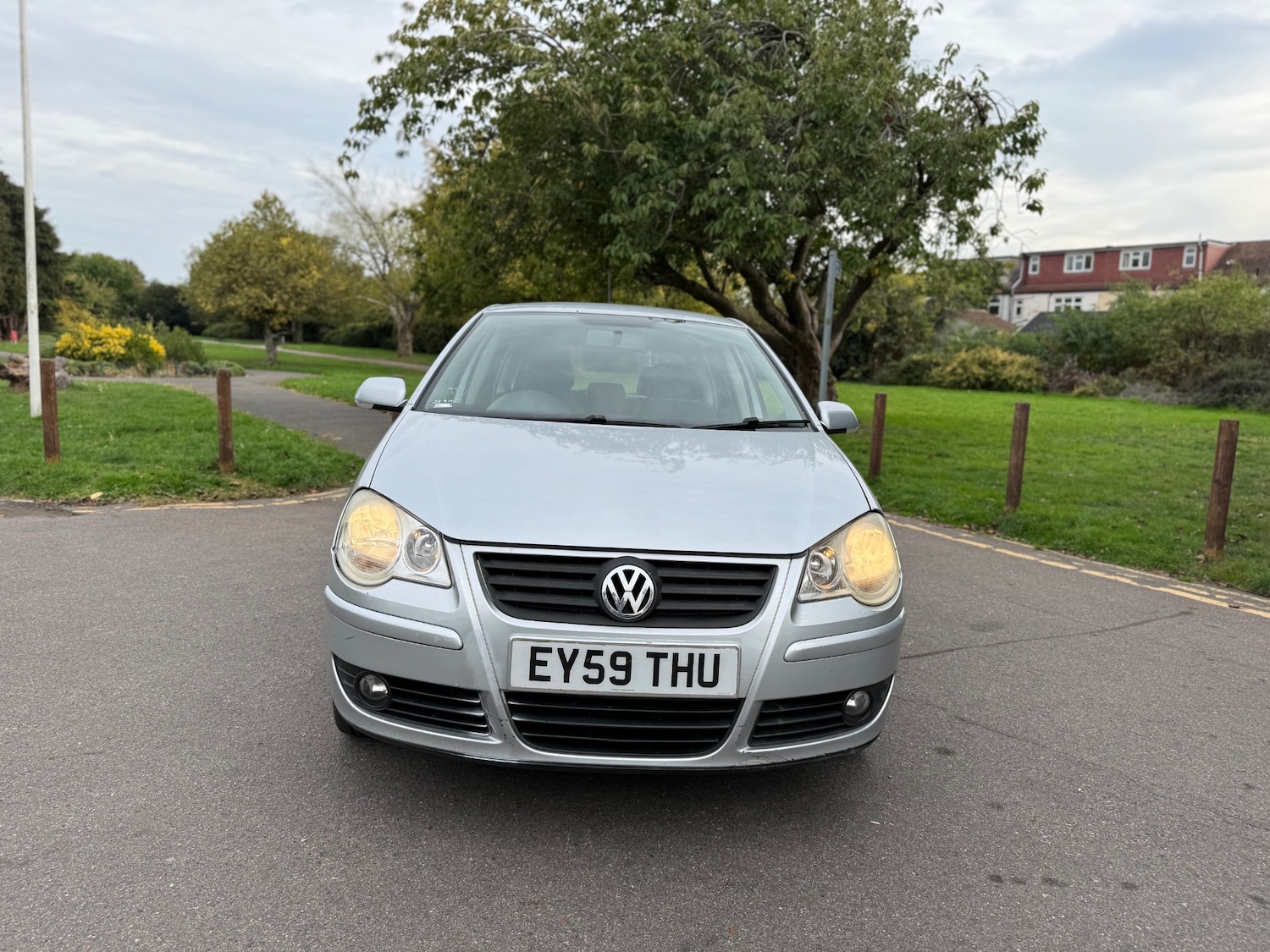 Used Volkswagen Polo 2009 for sale - 76145809: Photo 2