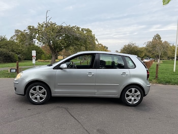 Used Volkswagen Polo 2009 for sale - 76145809: Photo