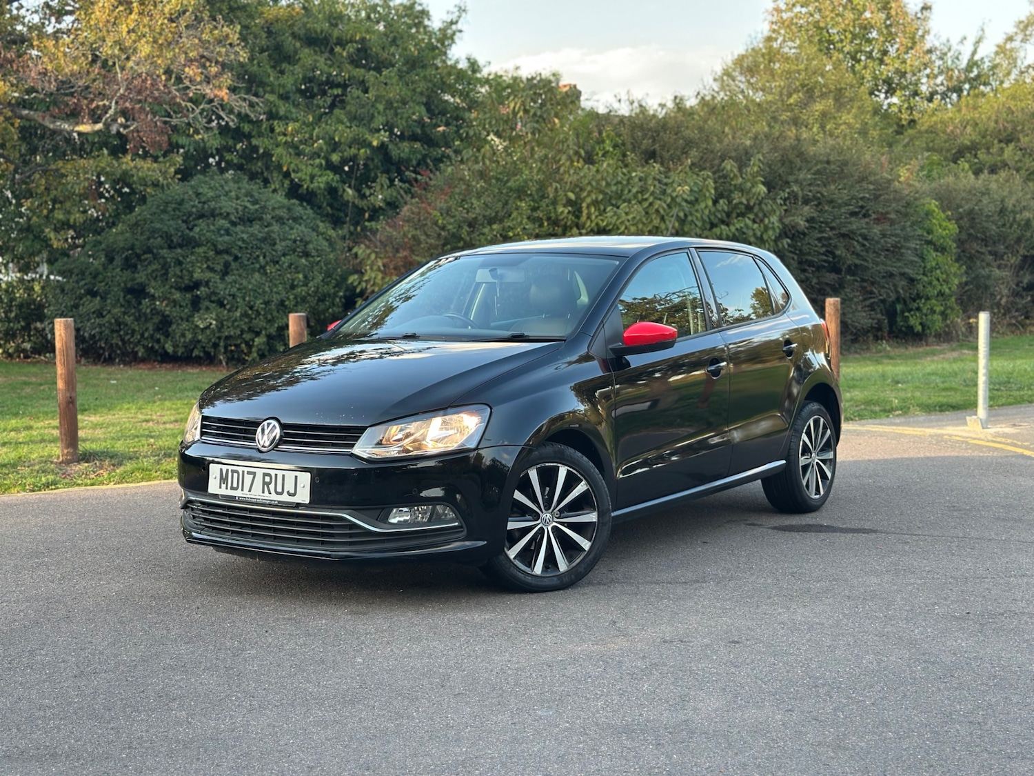 Used Volkswagen Polo 2017 for sale - 76117666: Photo 1