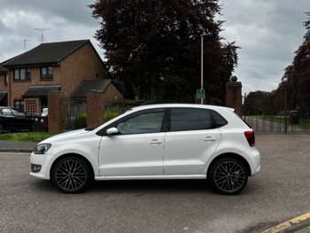 Used Volkswagen Polo 2011 for sale - 74956590: Photo