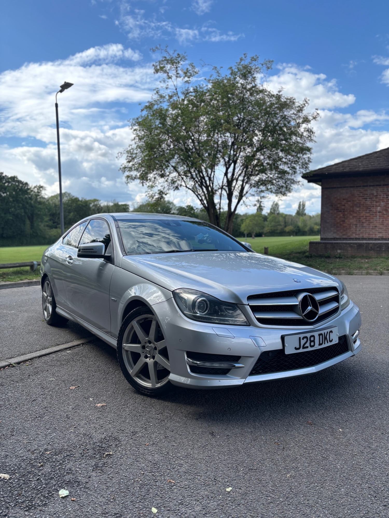 Used Mercedes-Benz C Class 2011 for sale - 76404531: Photo 1