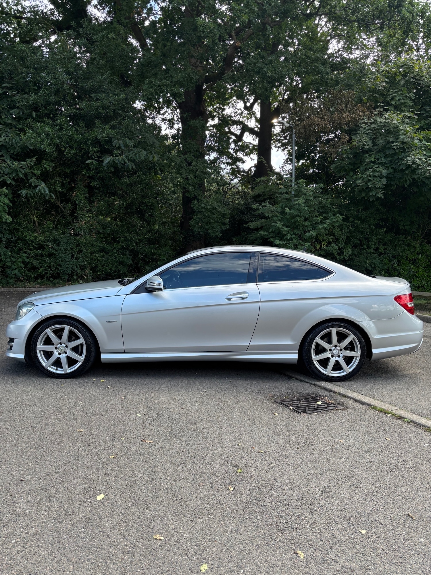 Used Mercedes-Benz C Class 2011 for sale - 76404531: Photo 4