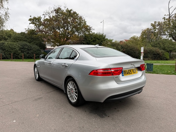 Used Jaguar XE 2015 for sale - 76257980: Photo 5