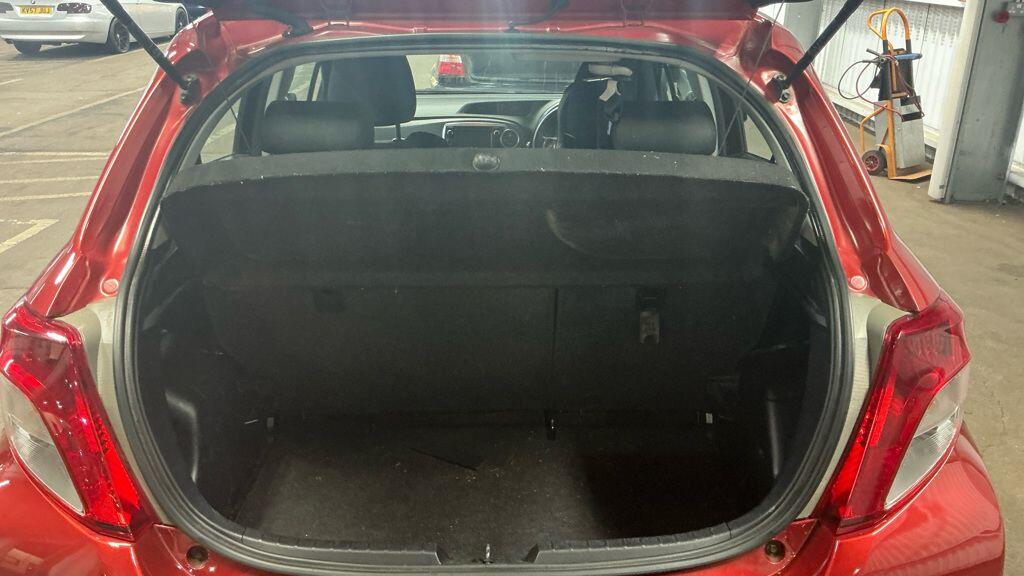 Used Toyota Yaris 2013 for sale - 76349575: Photo 10
