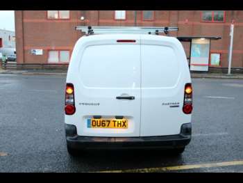 Used Peugeot Partner 2017 for sale - 64842316: Photo