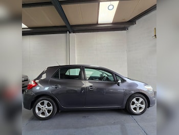 Used Toyota Auris 2010 for sale - 76213880: Photo