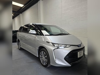 Used Toyota Estima 2024 for sale - 76215487: Photo