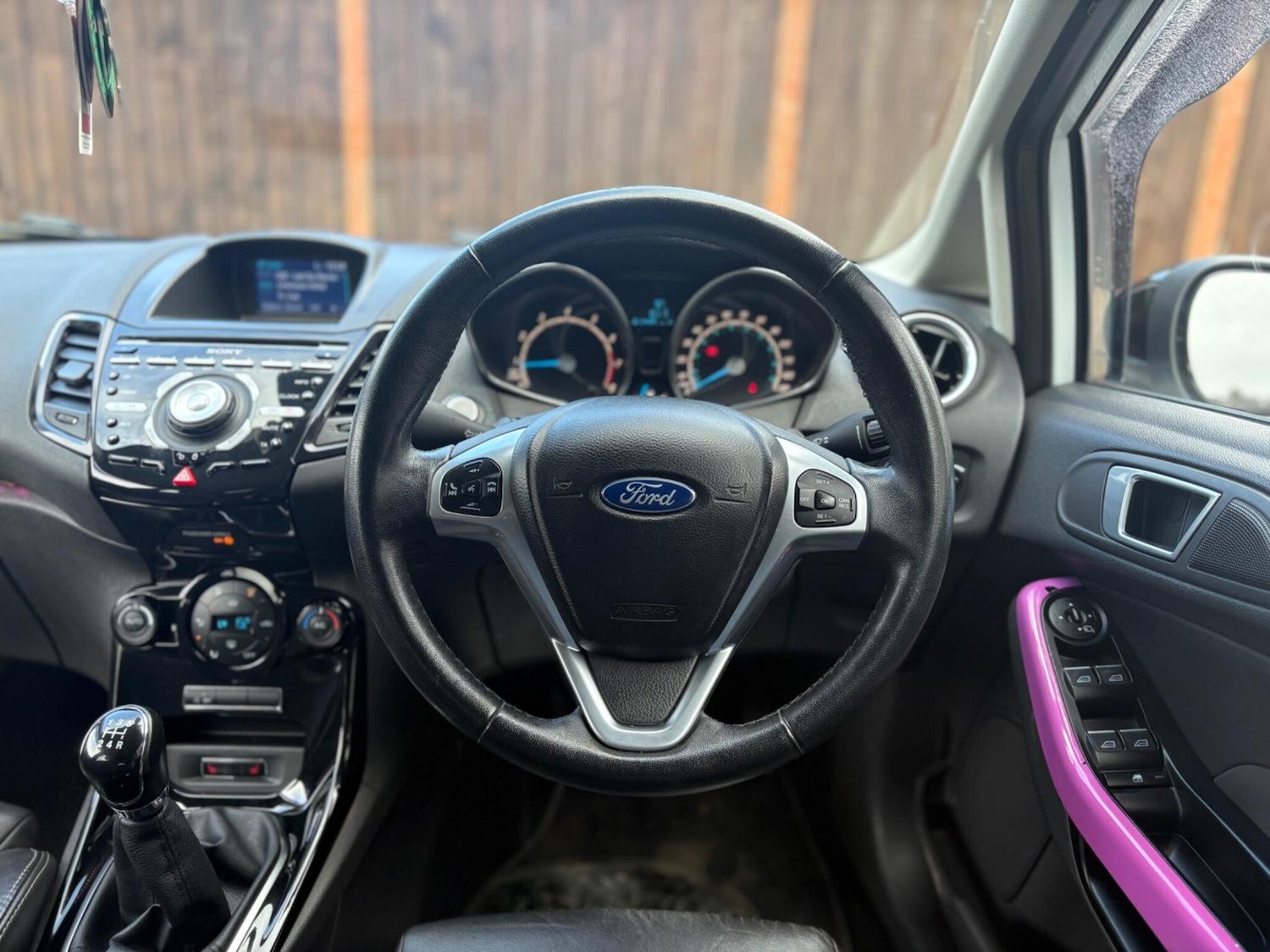 Used Ford Fiesta 2014 for sale - 78043268: Photo 25