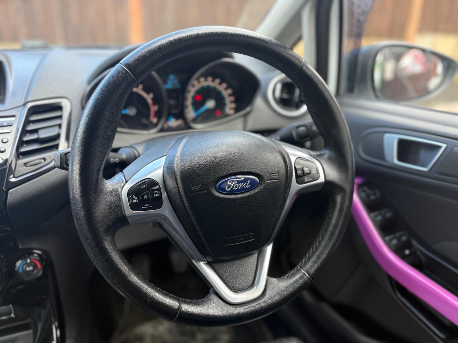 Used Ford Fiesta 2014 for sale - 78043268: Photo 26