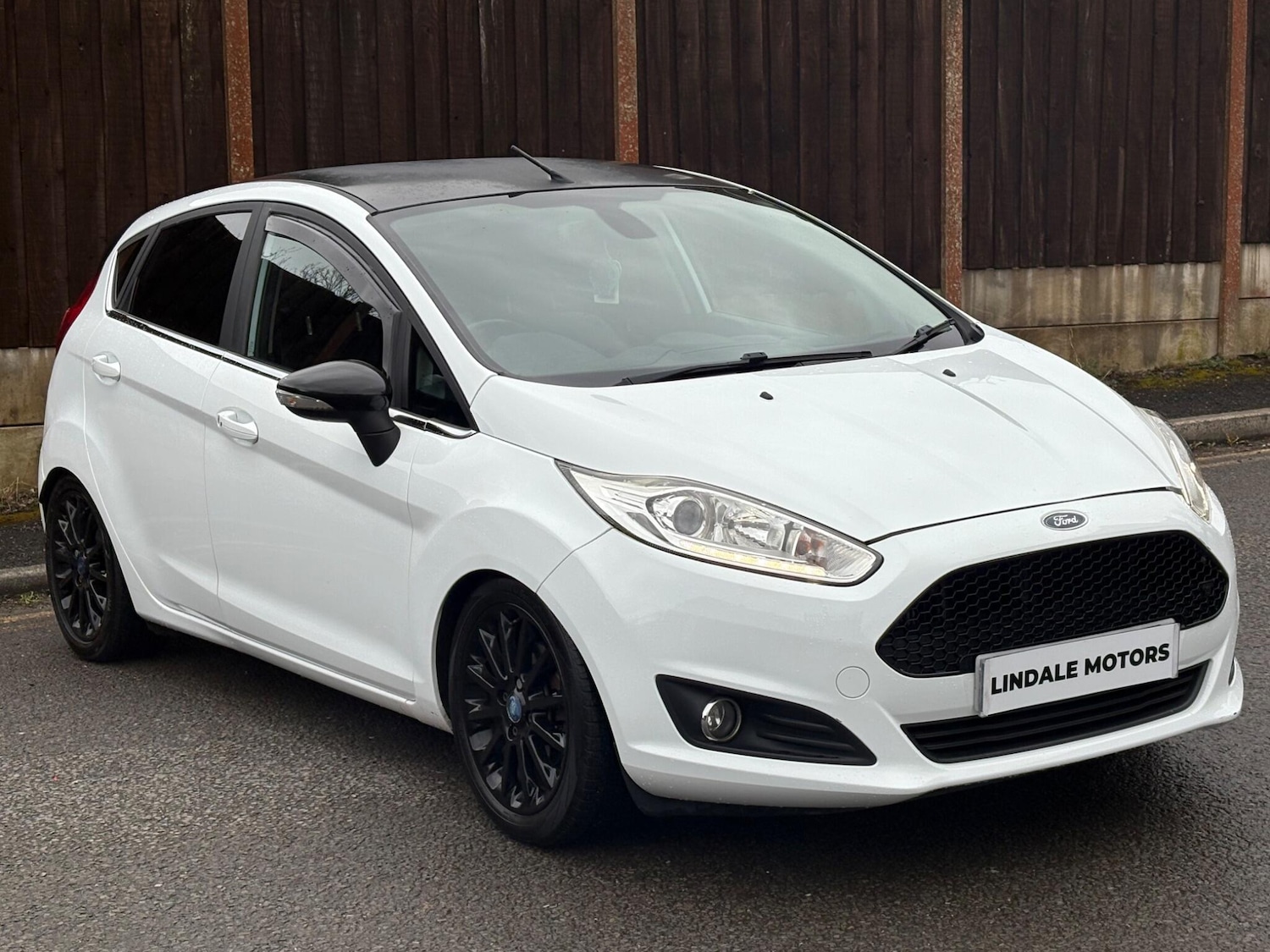 Used Ford Fiesta 2014 for sale - 78043268: Photo 9