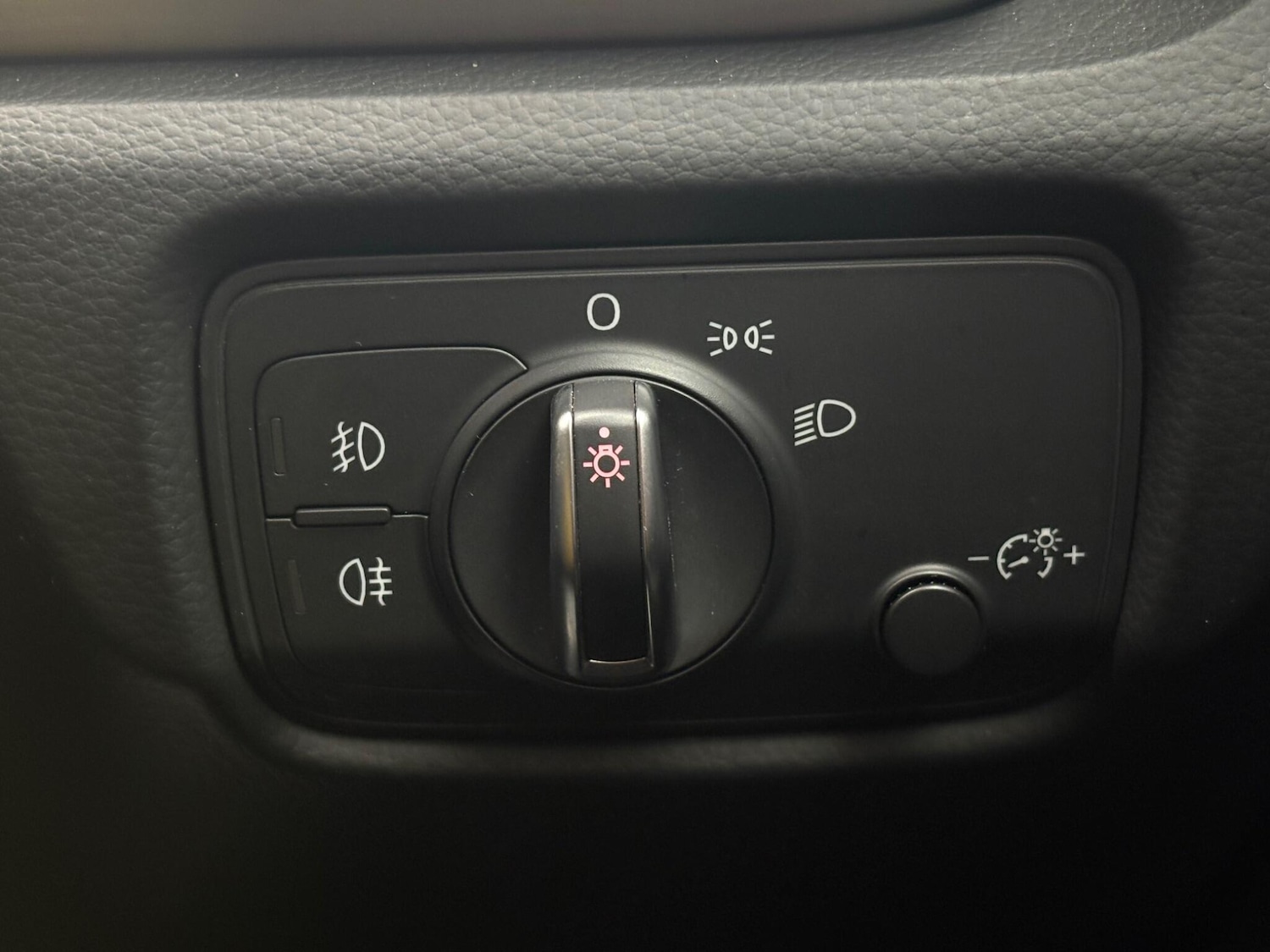 Used Audi A3 2015 for sale - 78083996: Photo 79