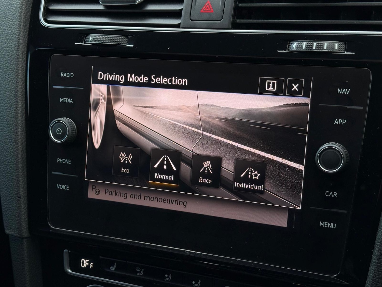 Used Volkswagen Golf 2019 for sale - 78043315: Photo 32