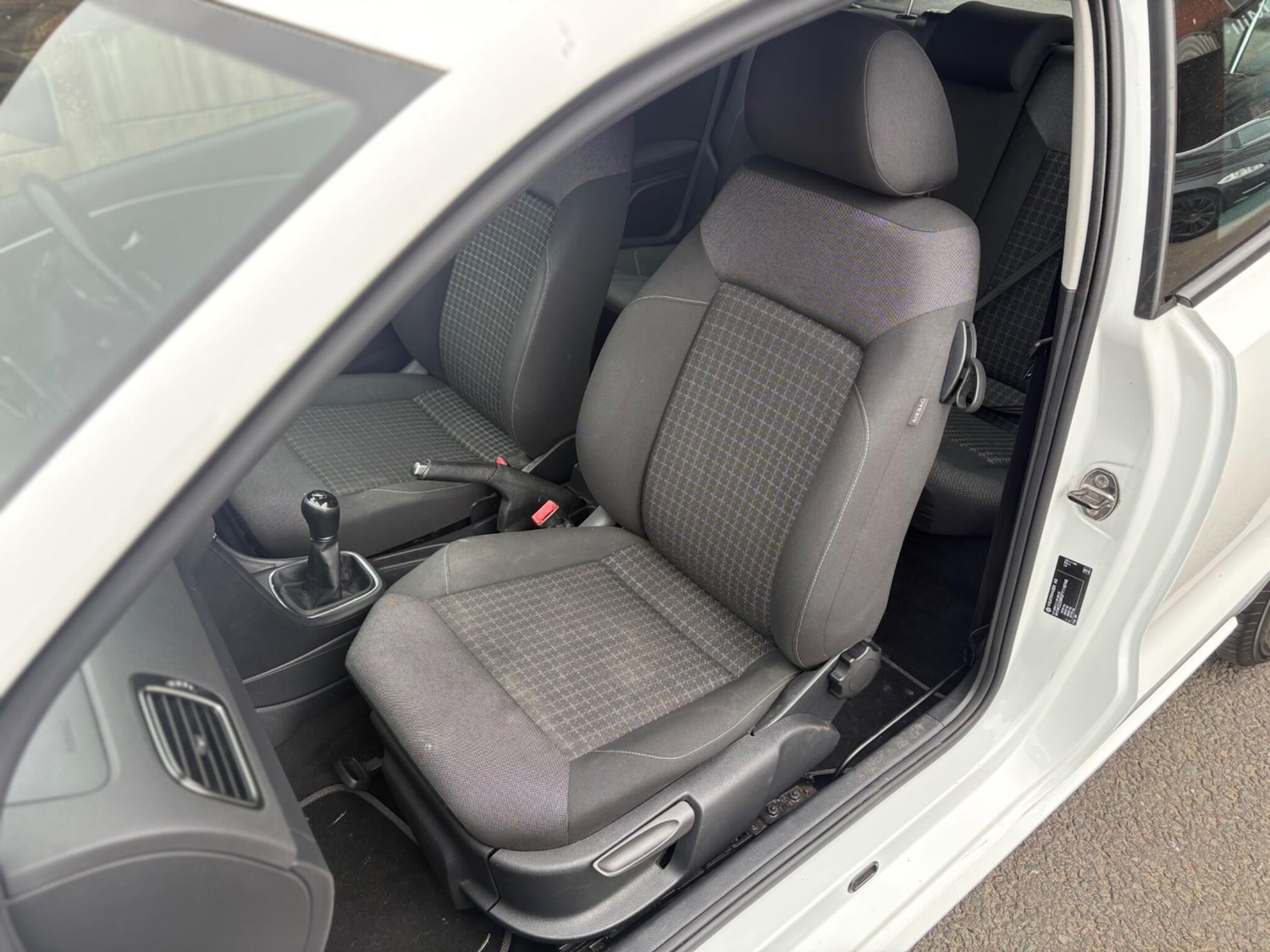 Used Volkswagen Polo 2014 for sale - 78043305: Photo 24