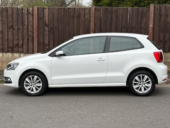 Used Volkswagen Polo 2014 for sale - 78043305: Photo