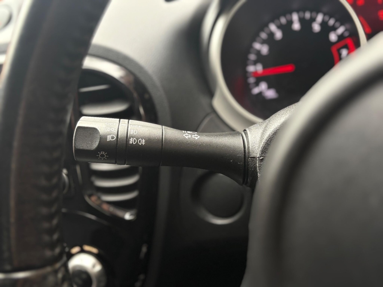 Used Nissan Juke 2014 for sale - 78043297: Photo 36