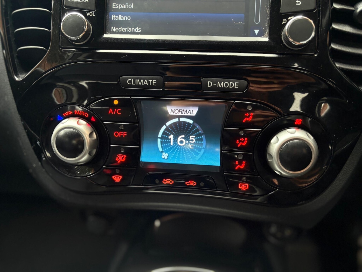 Used Nissan Juke 2014 for sale - 78043297: Photo 61