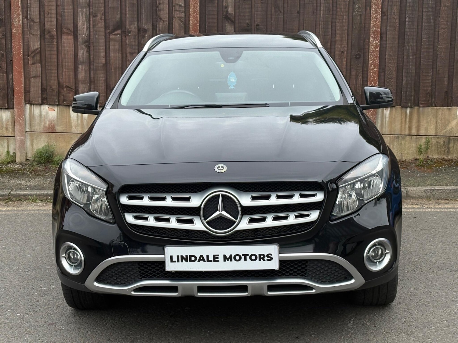 Used Mercedes-Benz GLA 2017 for sale - 78043304: Photo 2