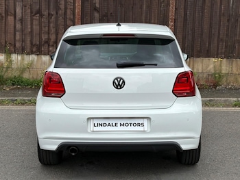 Used Volkswagen Polo 2016 for sale - 79055071: Photo