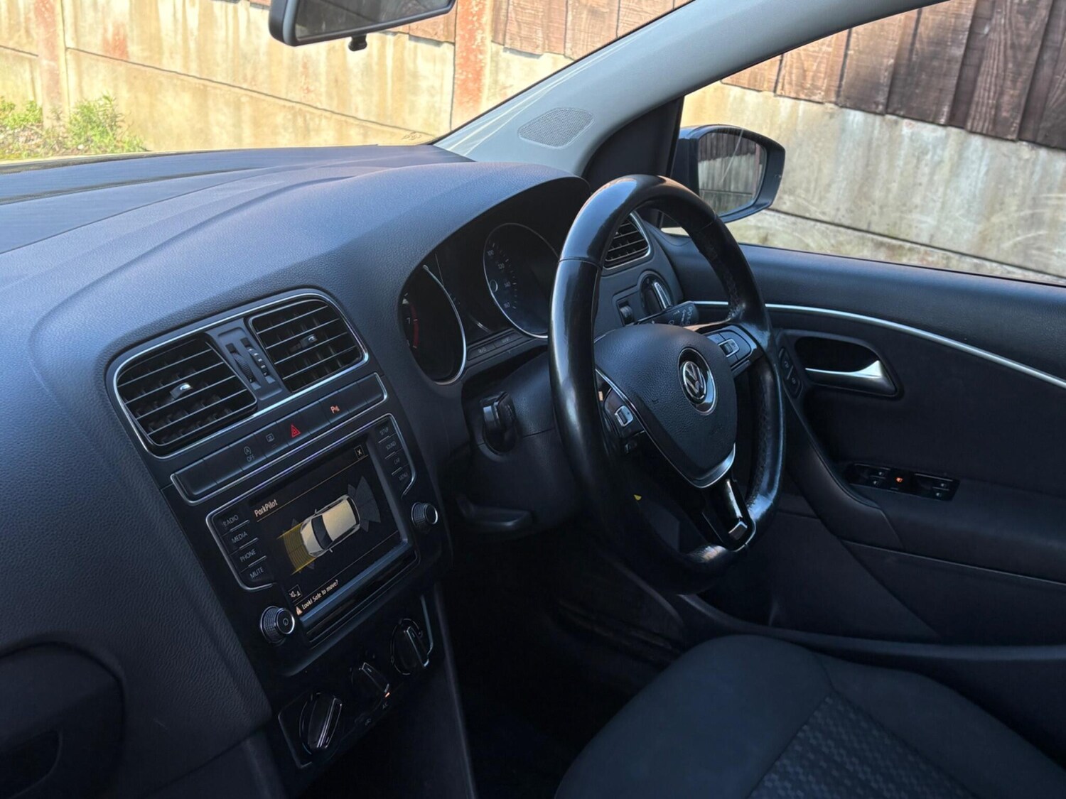 Used Volkswagen Polo 2016 for sale - 78043292: Photo 28