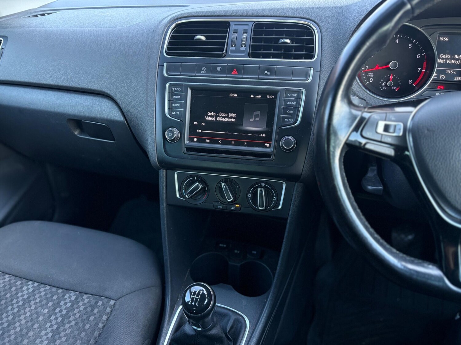 Used Volkswagen Polo 2016 for sale - 78043292: Photo 41