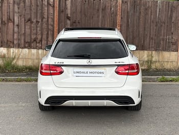 Used Mercedes-Benz C Class 2015 for sale - 79800582: Photo