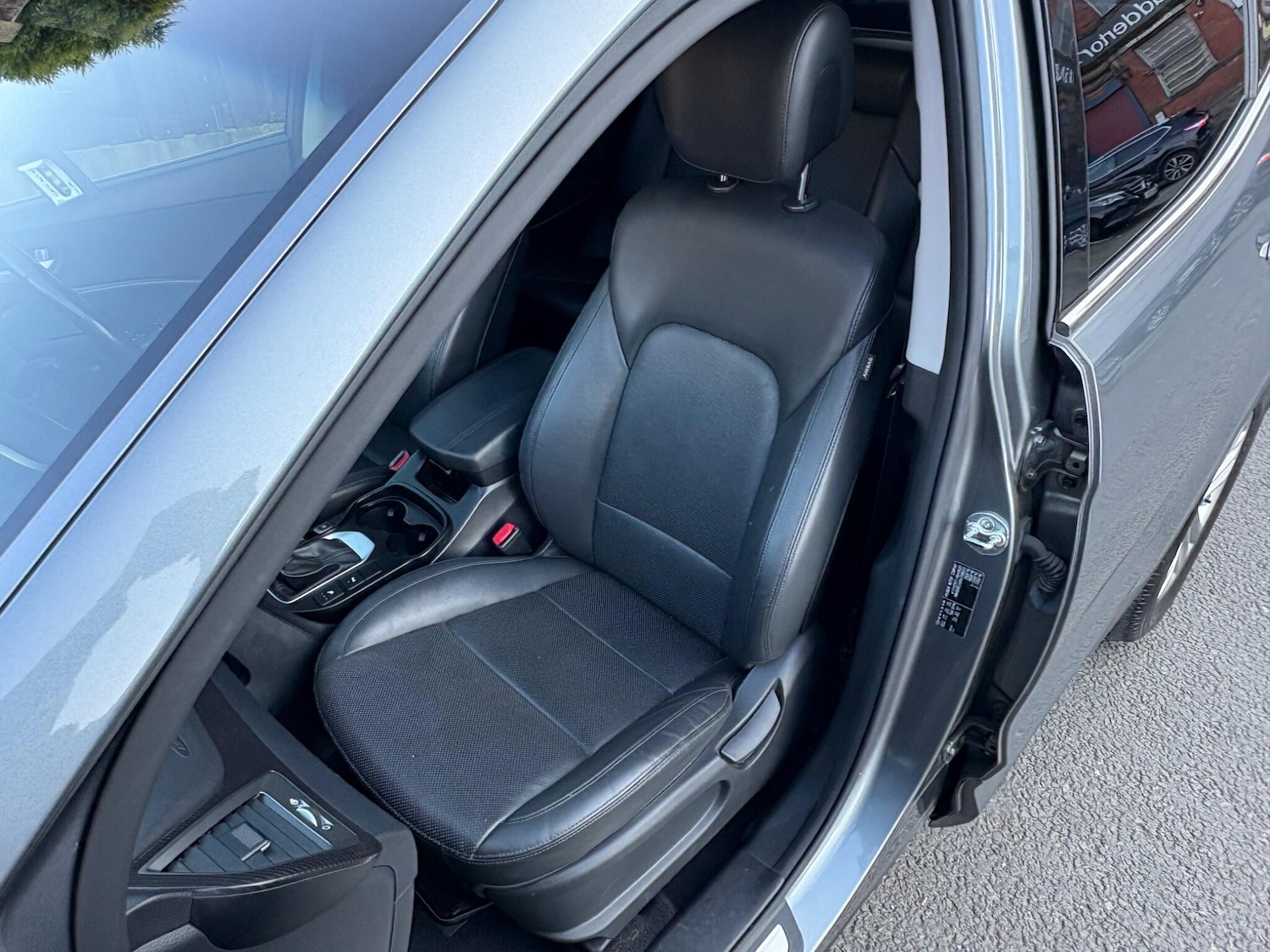 Used Hyundai Santa Fe 2017 for sale - 78043321: Photo 23