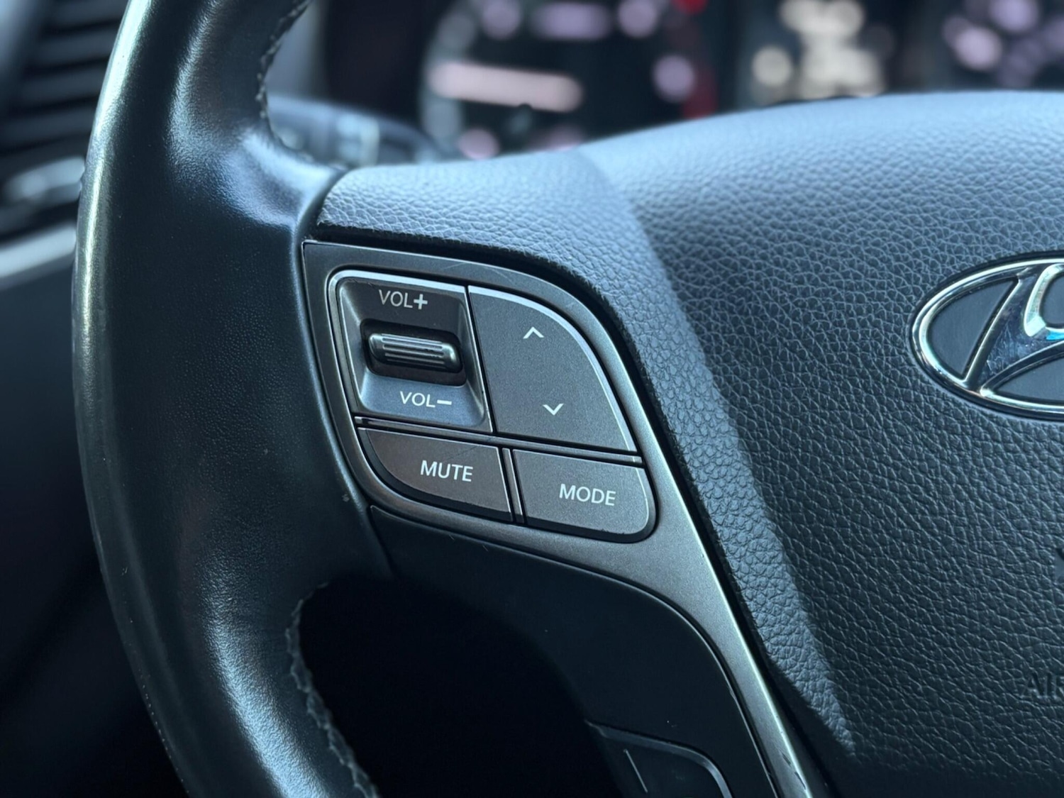 Used Hyundai Santa Fe 2017 for sale - 78043321: Photo 35