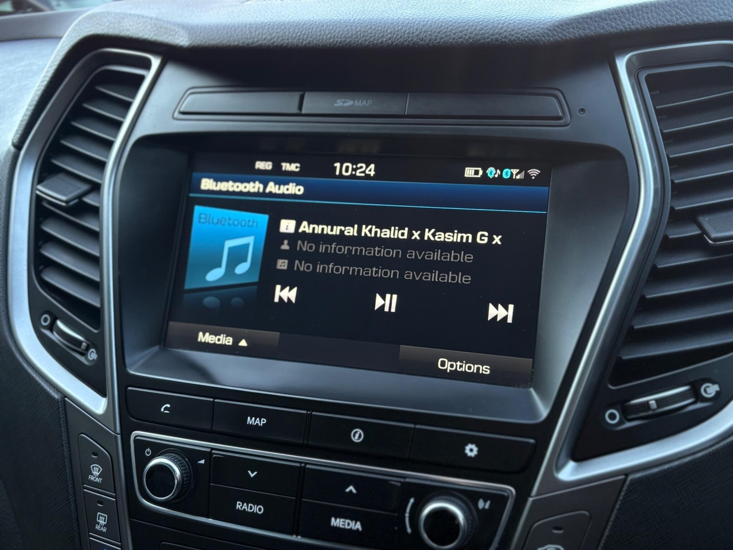 Used Hyundai Santa Fe 2017 for sale - 78043321: Photo 42