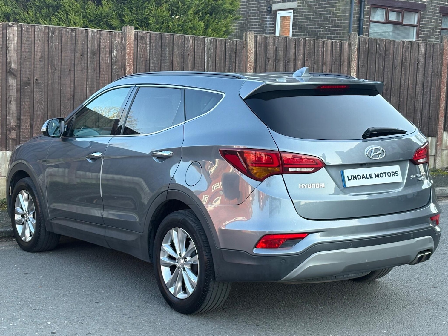 Used Hyundai Santa Fe 2017 for sale - 78043321: Photo 6