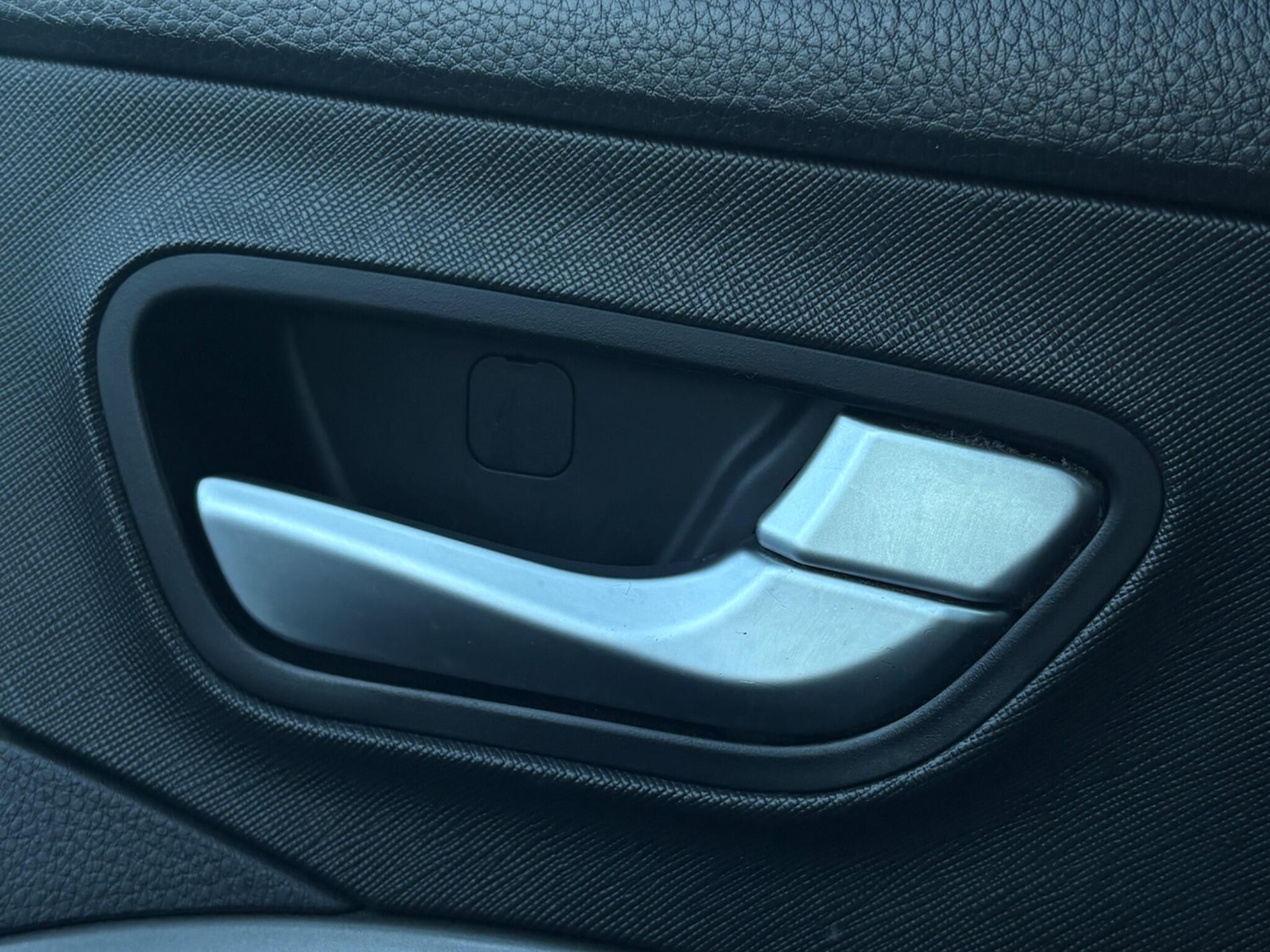 Used Hyundai Santa Fe 2017 for sale - 78043321: Photo 62