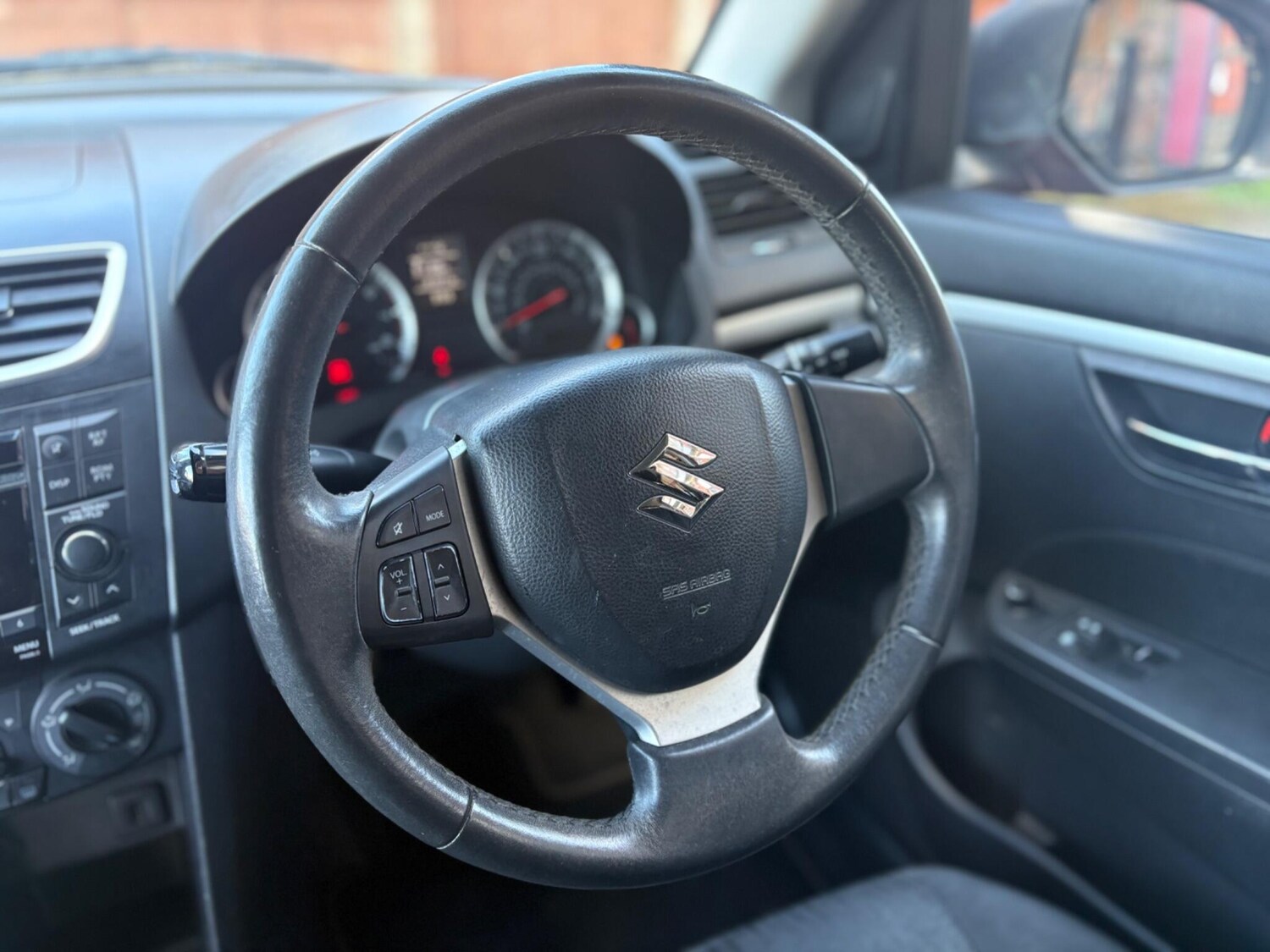 Used Suzuki Swift 2012 for sale - 78122237: Photo 33