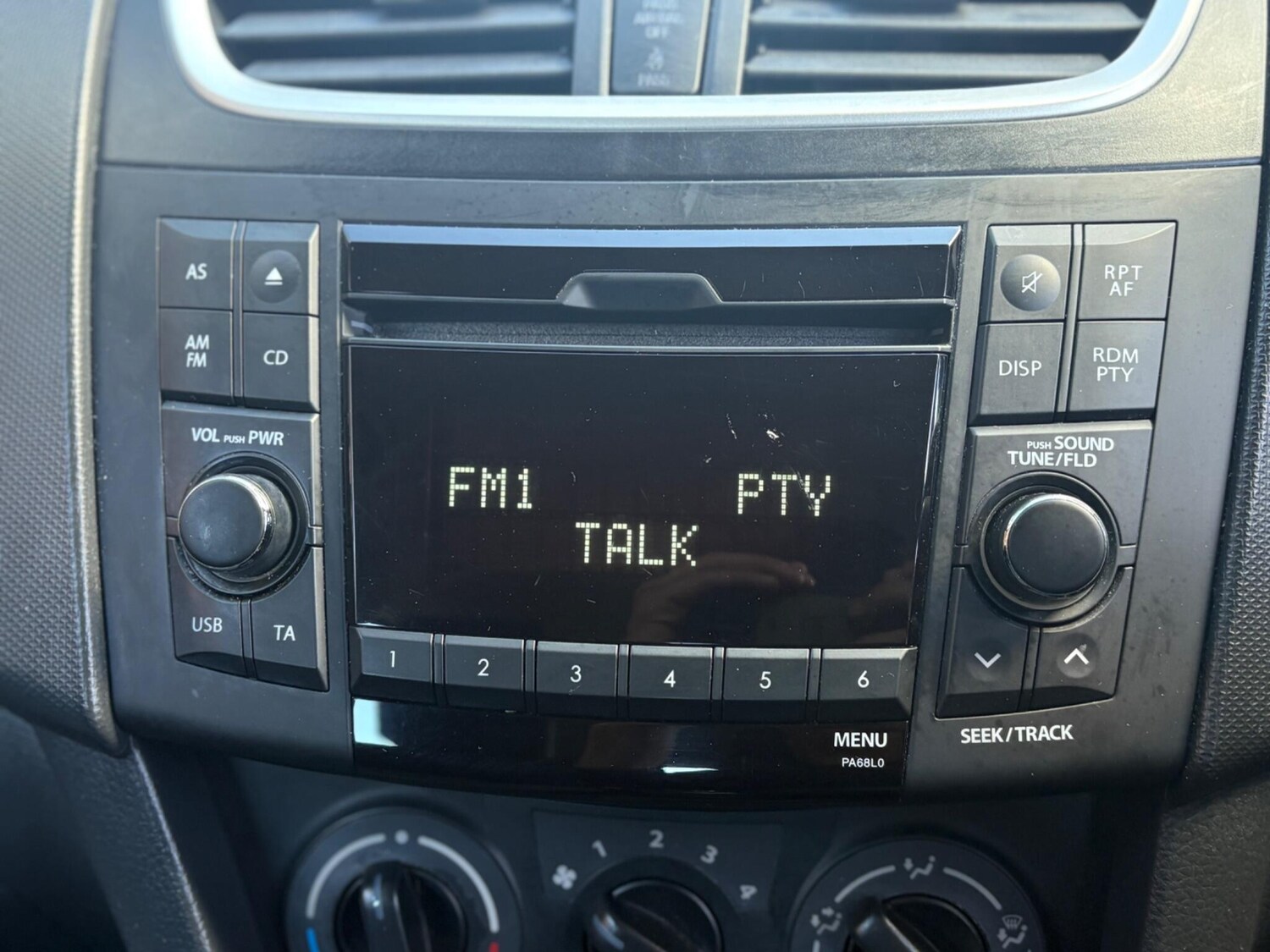 Used Suzuki Swift 2012 for sale - 78122237: Photo 38