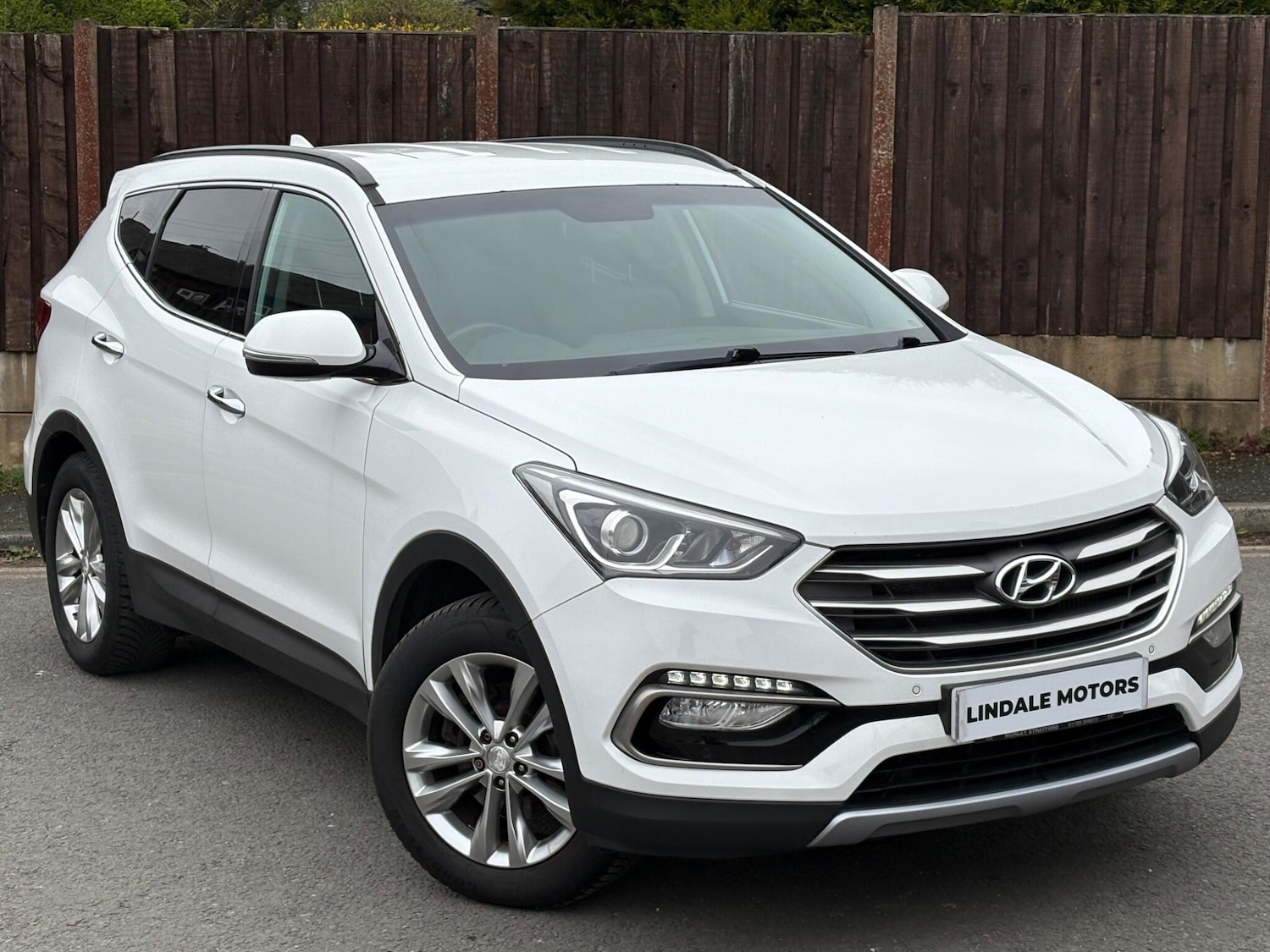 Used Hyundai Santa Fe 2017 for sale - 78177255: Photo 1
