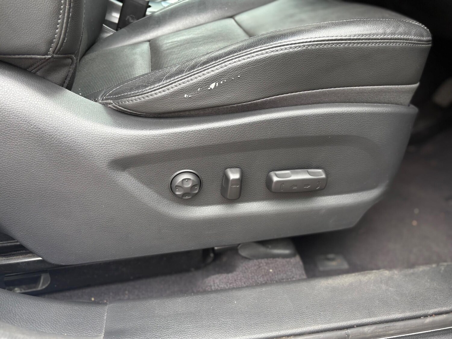 Used Hyundai Santa Fe 2017 for sale - 78177255: Photo 17