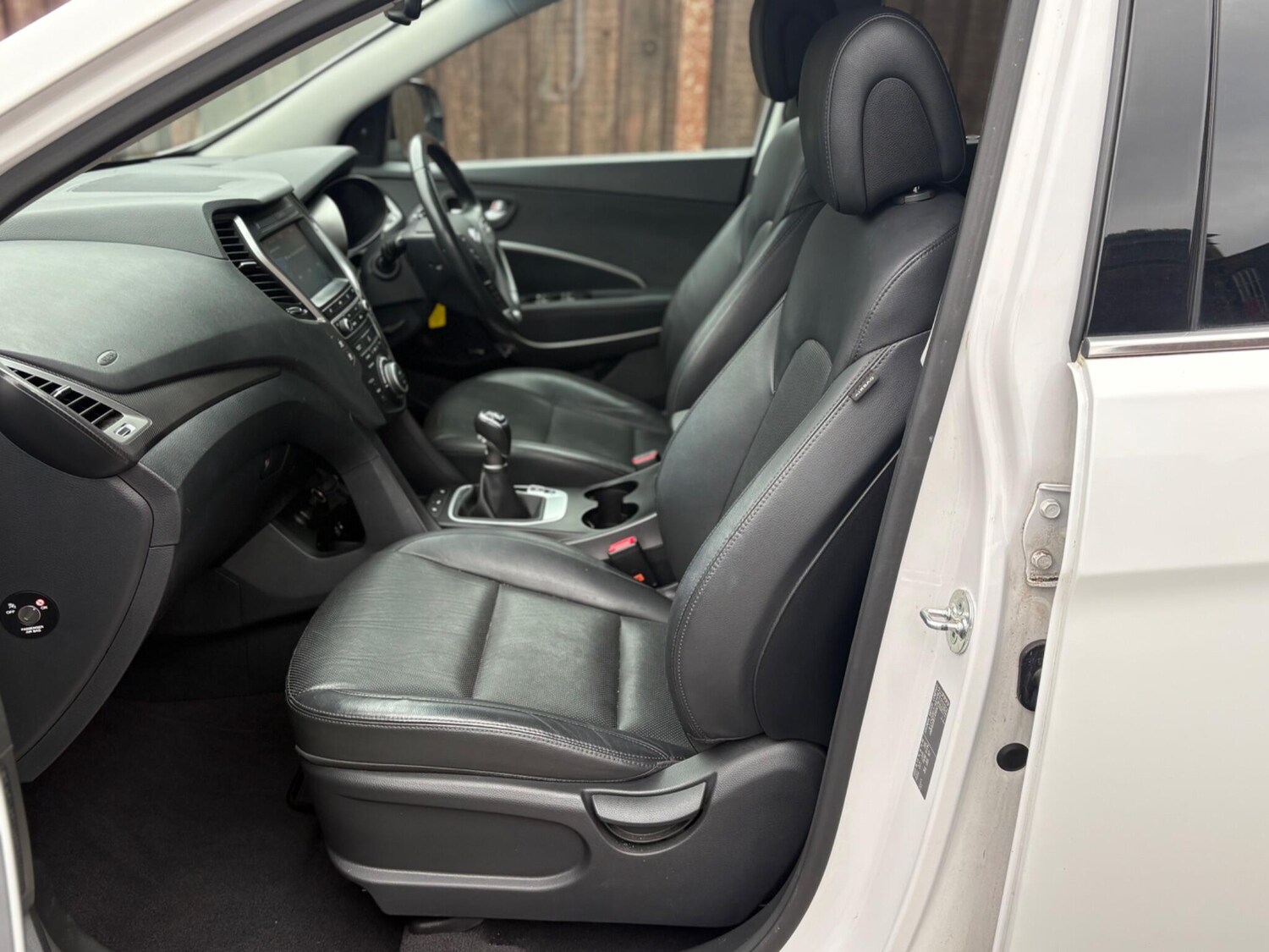 Used Hyundai Santa Fe 2017 for sale - 78177255: Photo 26